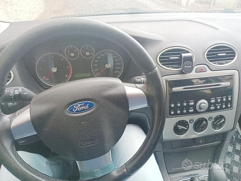 Usata Ford Focus 2007 Grigio Berlina