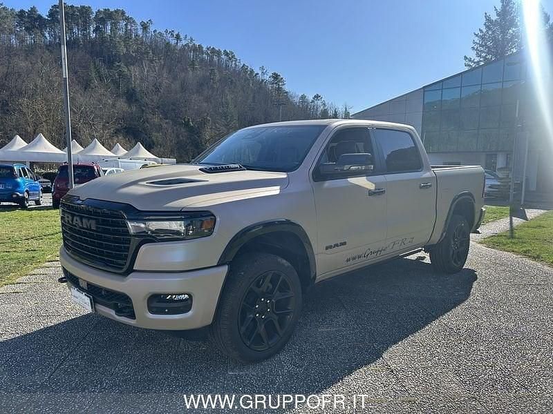Usata Dodge Ram 420 CV (308 kW) 2025 Nero Pick-up