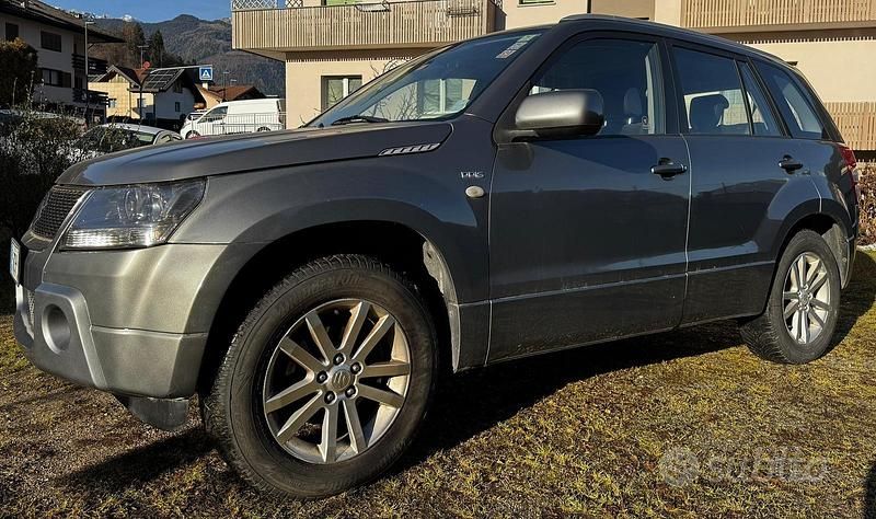 Usata Suzuki Vitara 129 CV (94 kW) 2008 Grigio SUV