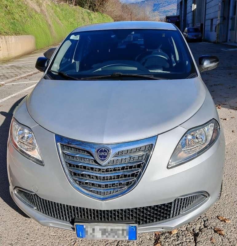 Usata Lancia Ypsilon 69 CV (50 kW) 2015 Utilitaria