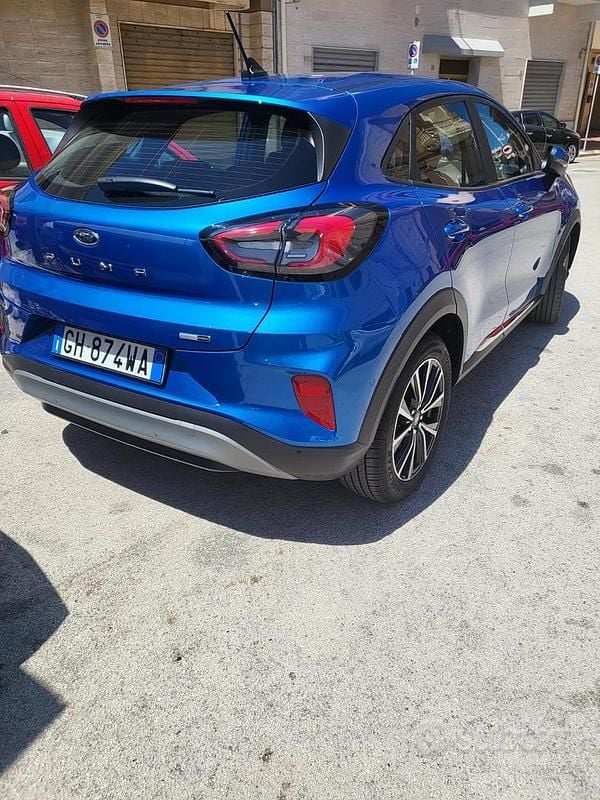 Usata Ford Puma 125 CV (91 kW) 2022 Blu Berlina
