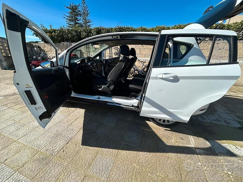 Usata Ford B-MAX Titanium 95 CV (69 kW) 2014 Bianco Monovolume