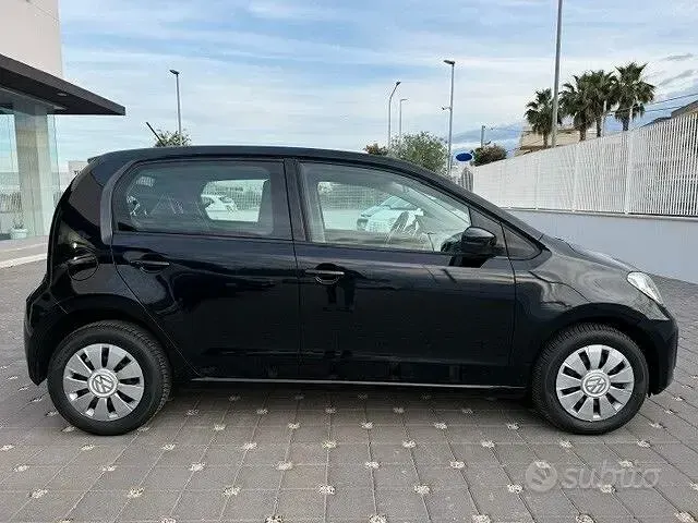 Usata VW up! Move 60 CV (44 kW) 2018 Nero Utilitaria