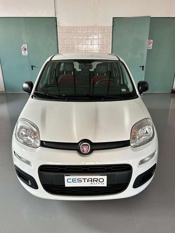 Usata Fiat Panda Lounge 69 CV (50 kW) 2015 Bianco Utilitaria