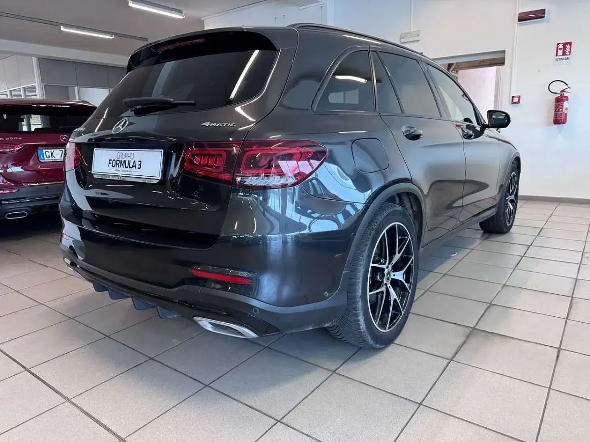 Usata Mercedes GLC220 Premium 194 CV (142 kW) 2022 Nero SUV
