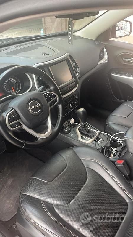 Usata Jeep Cherokee Overland 200 CV (147 kW) 2017 Grigio SUV