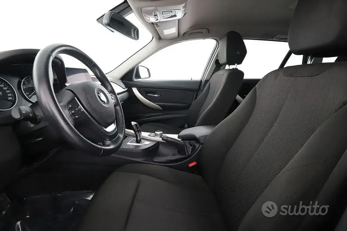 Usata BMW 318 150 CV (110 kW) 2018 Grigio Station wagon