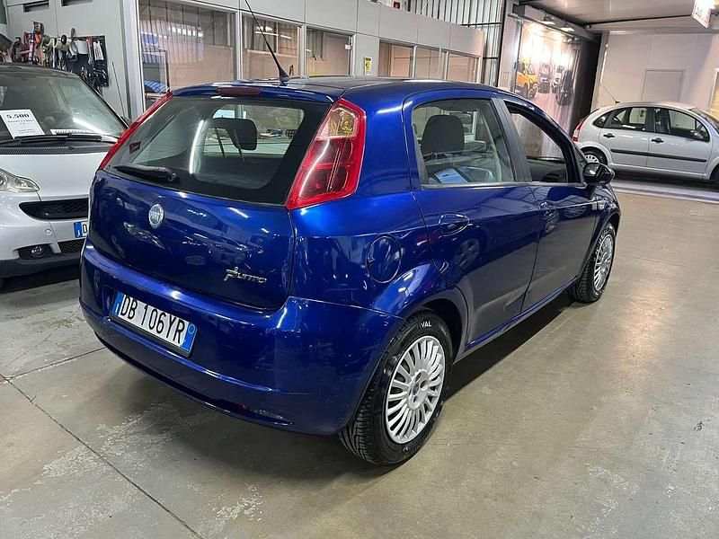 Usata Fiat Grande Punto 75 CV (55 kW) 2006 Blu/azzurro Utilitaria