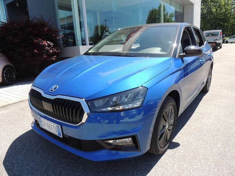 Blu/azzurro Usata 2024 Skoda Fabia Monte Carlo Due volumi | 20.500 € (Cara) - Immagine 1/4