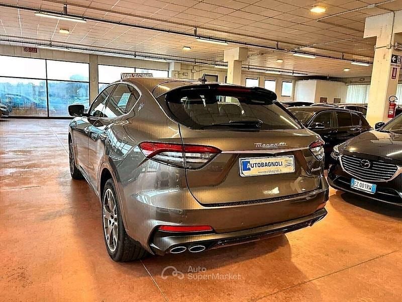 Usata Maserati Levante GT 330 CV (242 kW) 2022 Grigio SUV
