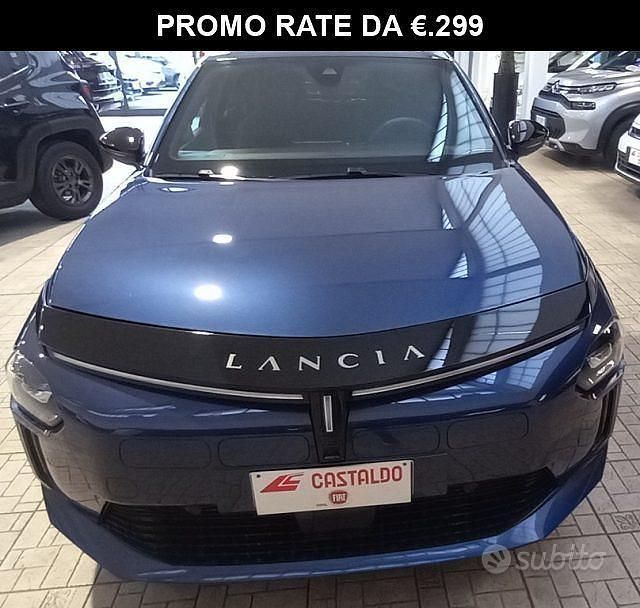 Usata Lancia Ypsilon 61 kW (84 CV) 2024 Blu Utilitaria