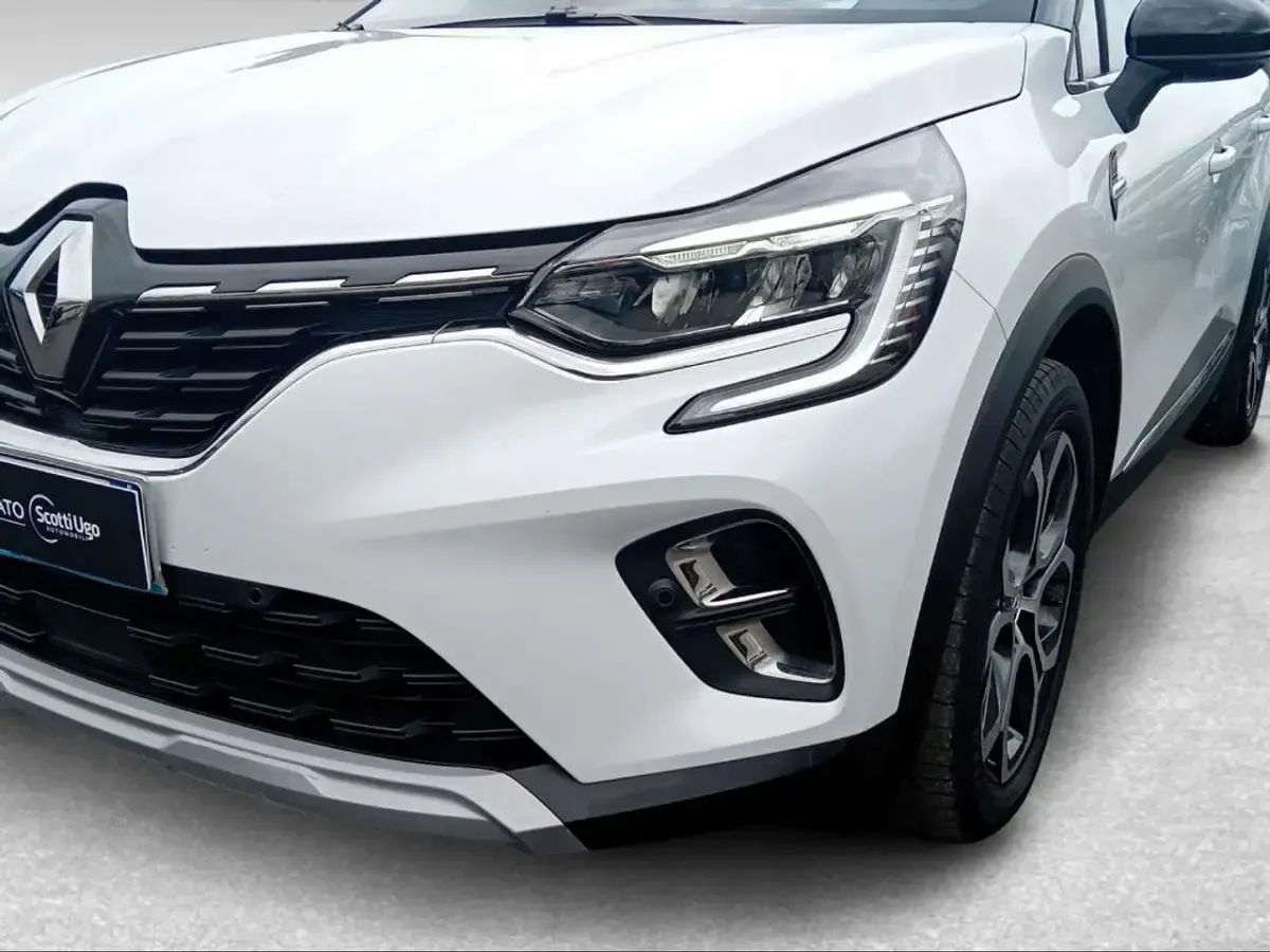 Usata Renault Captur Intens 101 CV (74 kW) 2023 Bianco SUV