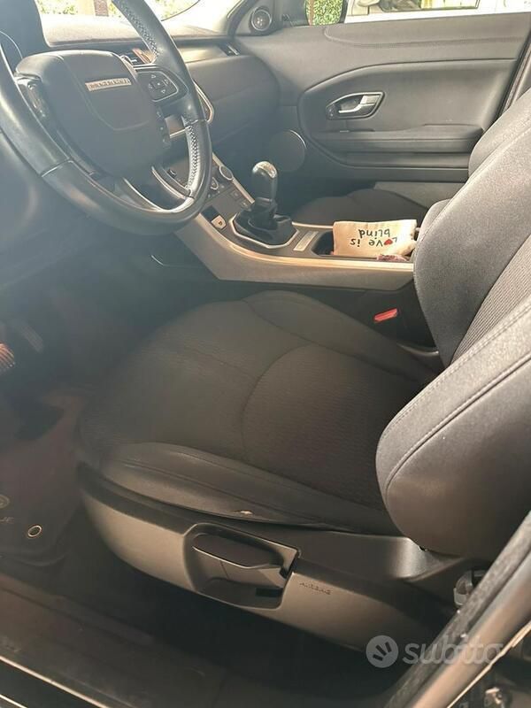Usata Land Rover Range Rover evoque 150 CV (110 kW) 2018 Nero SUV