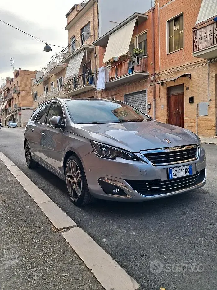 Usata Peugeot 308 SW 150 CV (110 kW) 2015 Grigio Station wagon