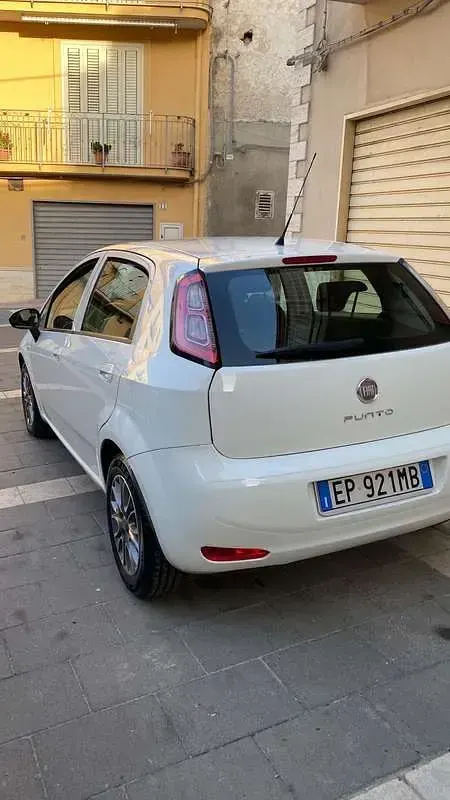 Usata Fiat Grande Punto S 75 CV (55 kW) 2012 Utilitaria