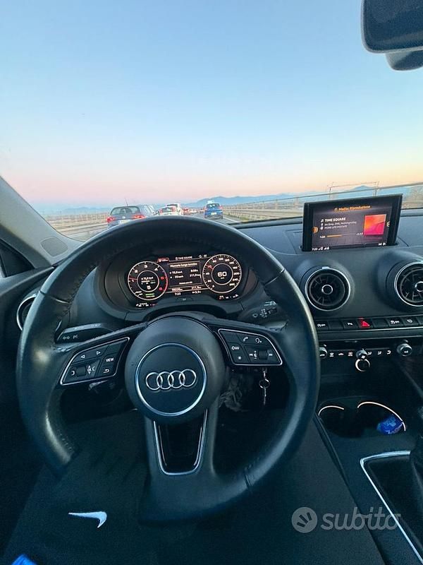 Usata Audi A3 S-Line 116 CV (85 kW) 2019 Grigio Berlina