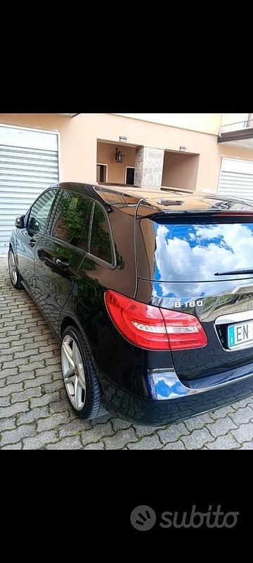 Usata Mercedes B180 109 CV (80 kW) 2013 Monovolume