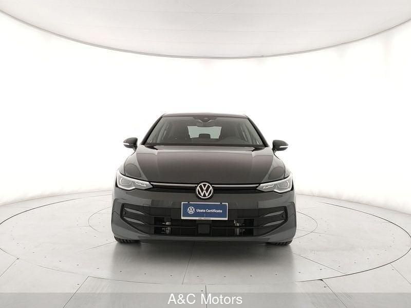 Usata VW Golf VIII Life 204 CV (150 kW) 2025 Grigio Utilitaria