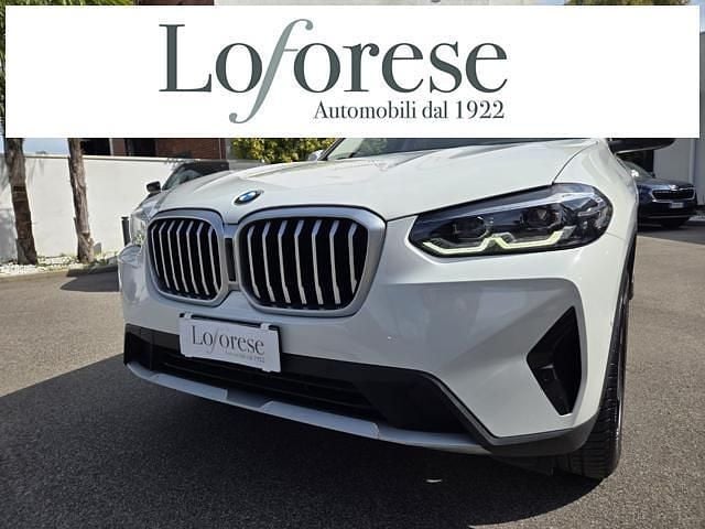 Usata BMW X3 190 CV (139 kW) 2023 Bianco metallizzato SUV