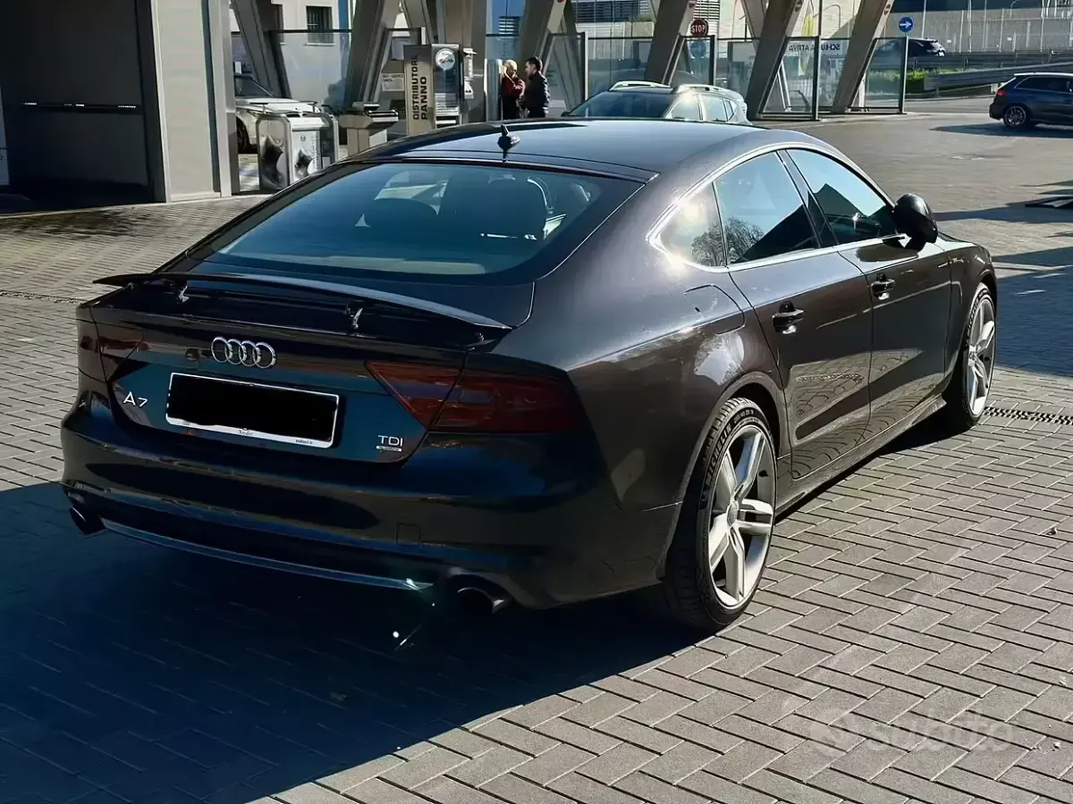 Usata Audi A7 S-Line 245 CV (180 kW) 2014 Nero Utilitaria