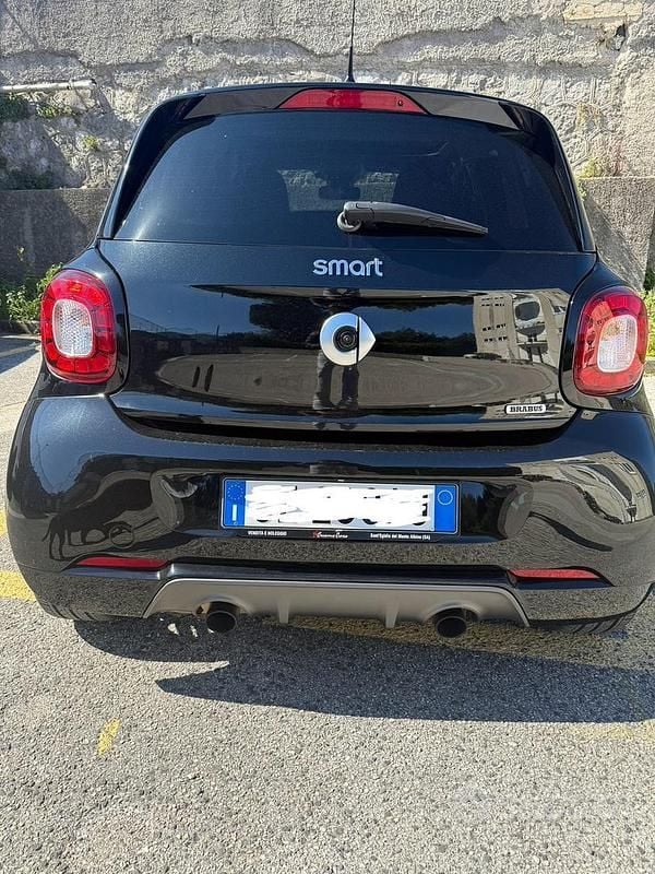 Usata Smart ForFour Brabus 109 CV (80 kW) 2017 Nero Utilitaria