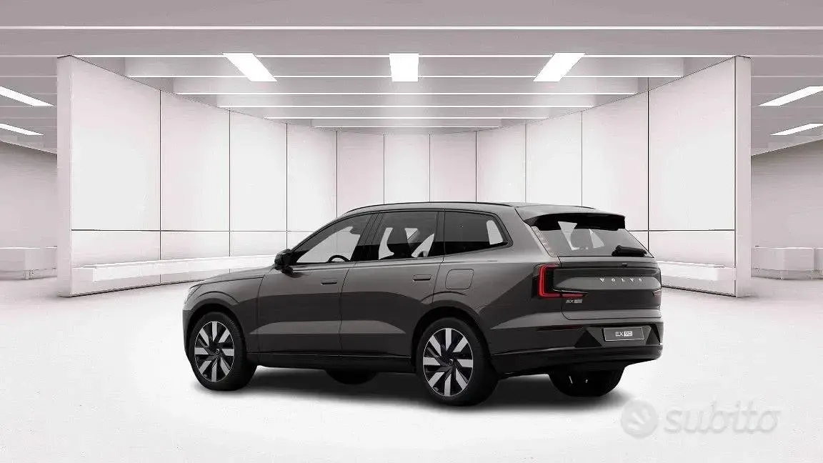 Usata Volvo EX90 Ultra 300 kW (408 CV) 2025 Grigio SUV