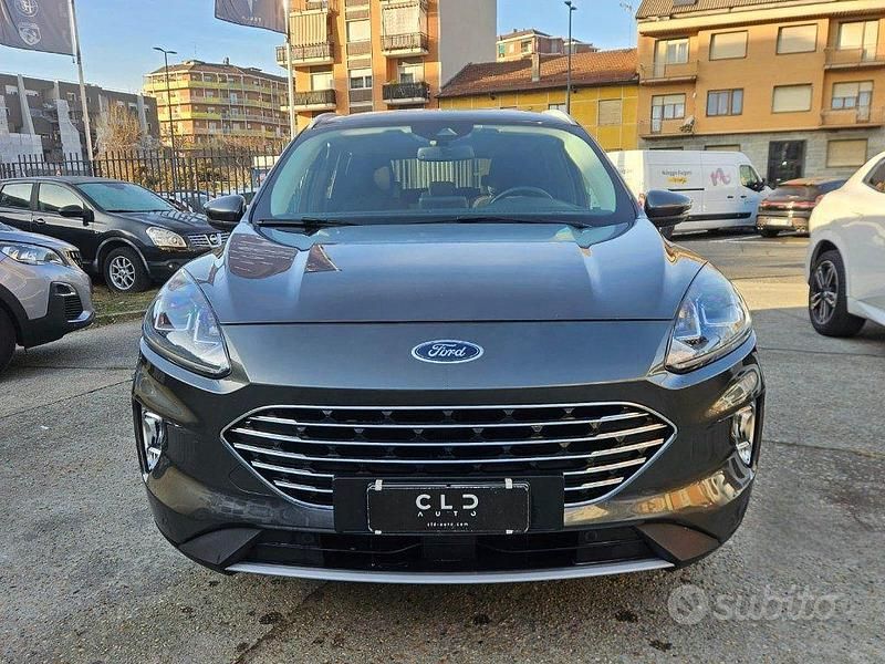 Usata Ford Kuga 120 CV (88 kW) 2021 Grigio scuro SUV