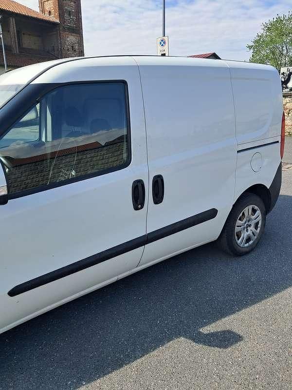 Usata Fiat Doblò Active 105 CV (77 kW) 2015 Monovolume
