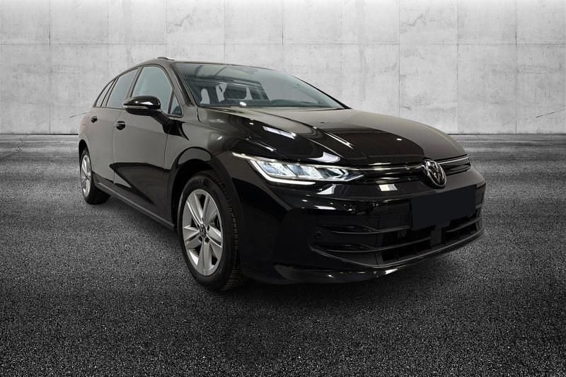 Usata VW Golf VIII Life 150 CV (110 kW) 2024 Nero metallizzato Station wagon