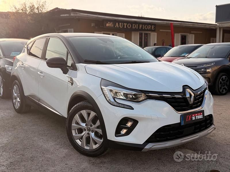 Usata Renault Captur Intens 95 CV (69 kW) 2020 Grigio SUV