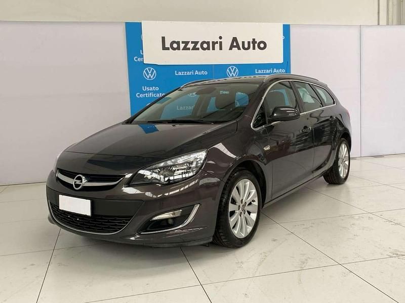 Usata Opel Astra 140 CV (102 kW) 2016 Grigio Station wagon