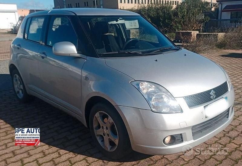 Usata Suzuki Swift 92 CV (67 kW) 2006 Grigio Utilitaria