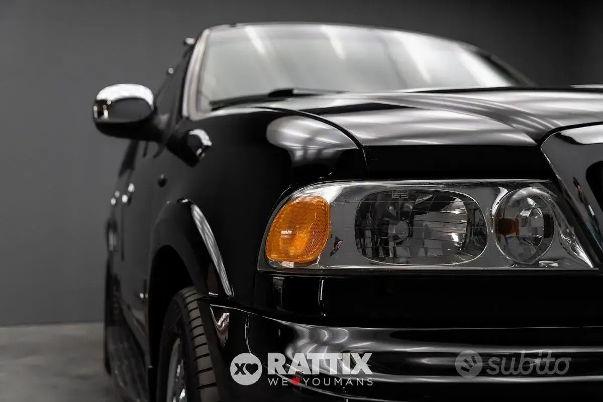 Usata Lincoln Navigator 305 CV (224 kW) 2000 Nero SUV