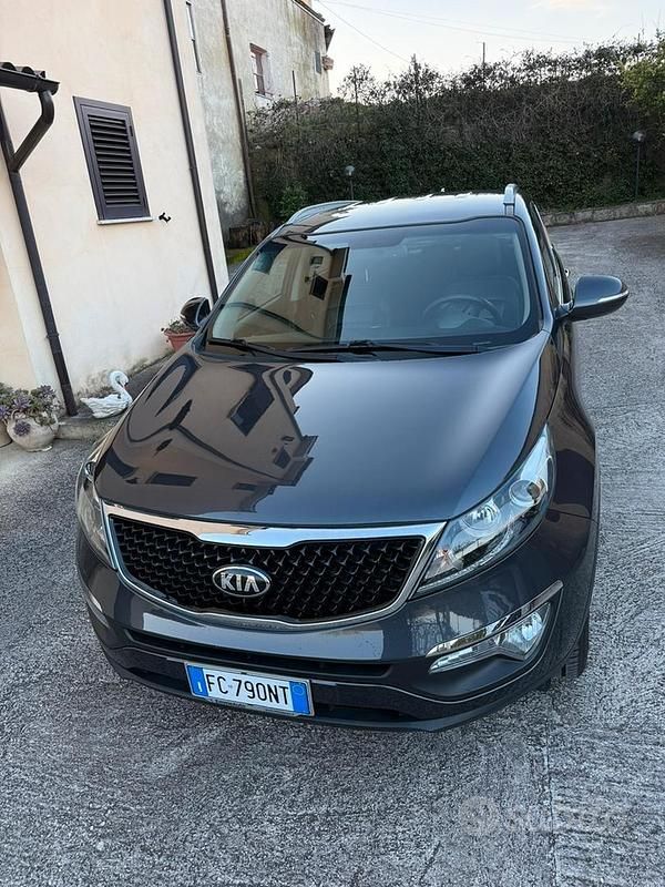 Usata Kia Sportage 116 CV (85 kW) 2016 Grigio SUV