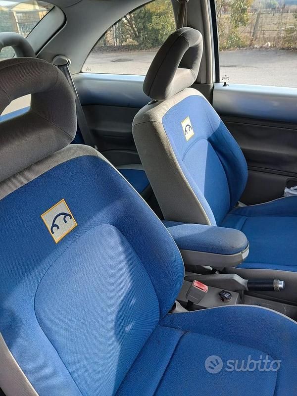 Usata VW Beetle 2002 Grigio