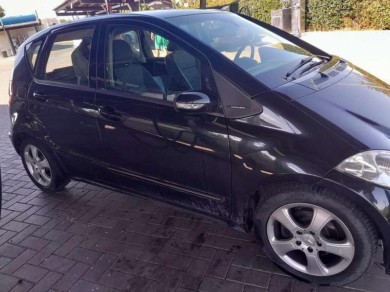 Usata Mercedes A200 Elegance 136 CV (100 kW) 2005 Nero Monovolume