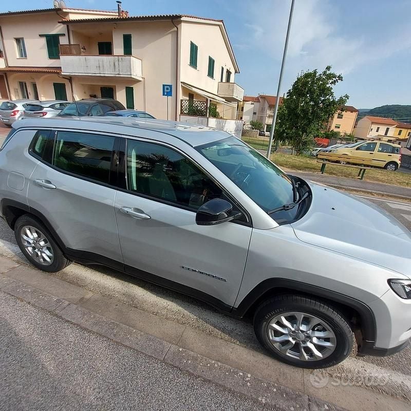 Usata Jeep Compass 131 CV (96 kW) 2022 Grigio SUV