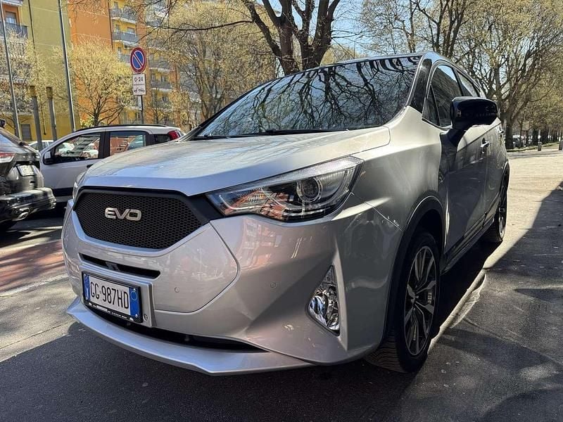 Usata EVO Evo 4 114 CV (83 kW) 2021 Tetto a contrasto nero SUV