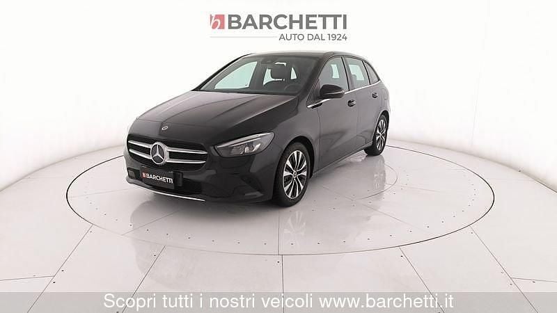Nero Usata 2022 Mercedes 180 Business Tre volumi | 20.900 € (Ottimo prezzo) - Immagine 1/4