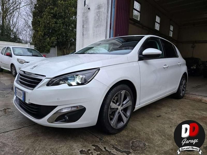 Usata Peugeot 308 Allure 120 CV (88 kW) 2017 Bianco perla Berlina