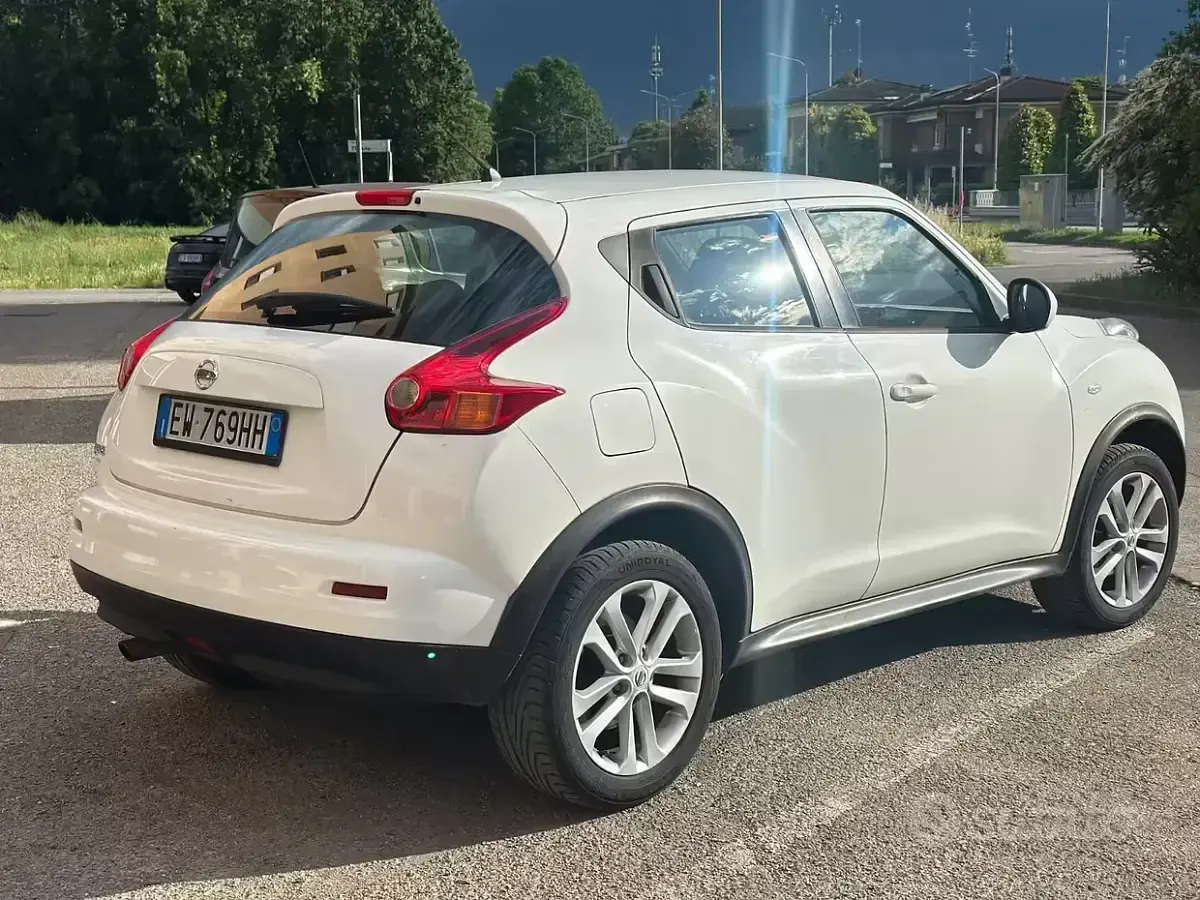 Usata Nissan Juke 117 CV (86 kW) 2014 Bianco SUV