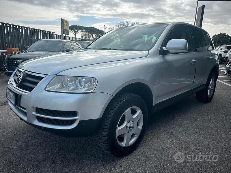 Usata VW Touareg R 174 CV (127 kW) 2006 Grigio SUV
