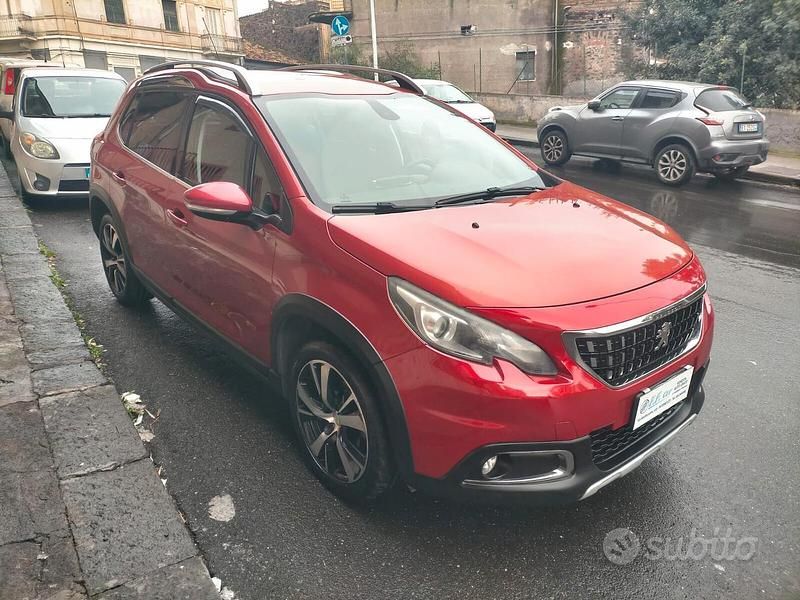 Usata Peugeot 2008 GT-line 99 CV (72 kW) 2016 Rosso SUV