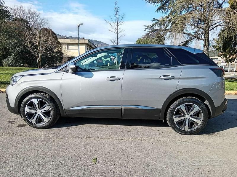 Usata Peugeot 3008 Allure 131 CV (96 kW) 2019 Grigio Berlina