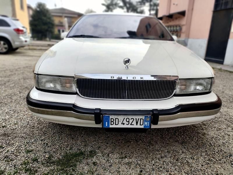 Usata Buick Park Avenue 173 CV (127 kW) 1992 Bianco Berlina