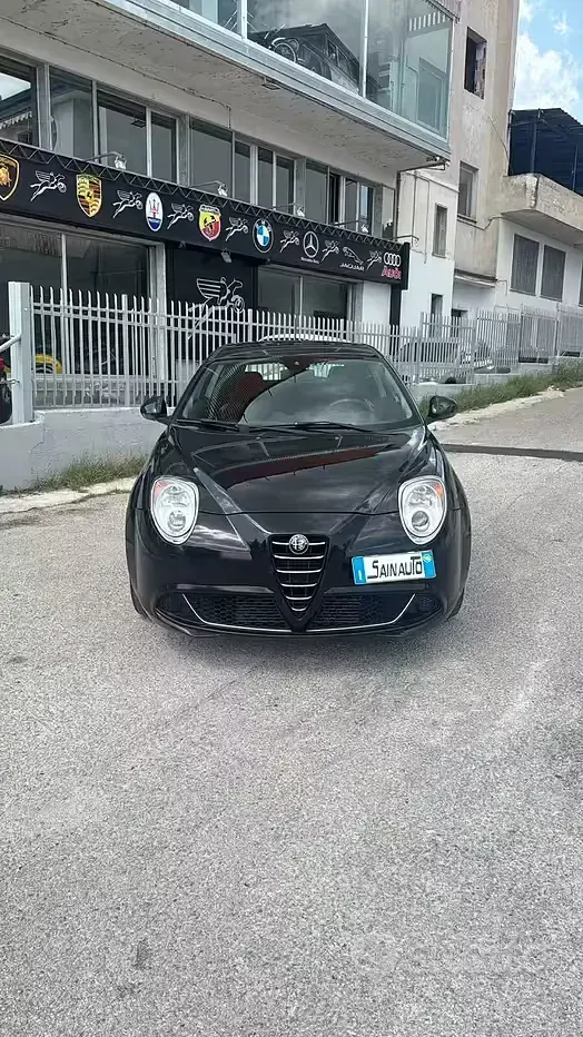Usata Alfa Romeo MiTo Distinctive 120 CV (88 kW) 2011 Nero Utilitaria