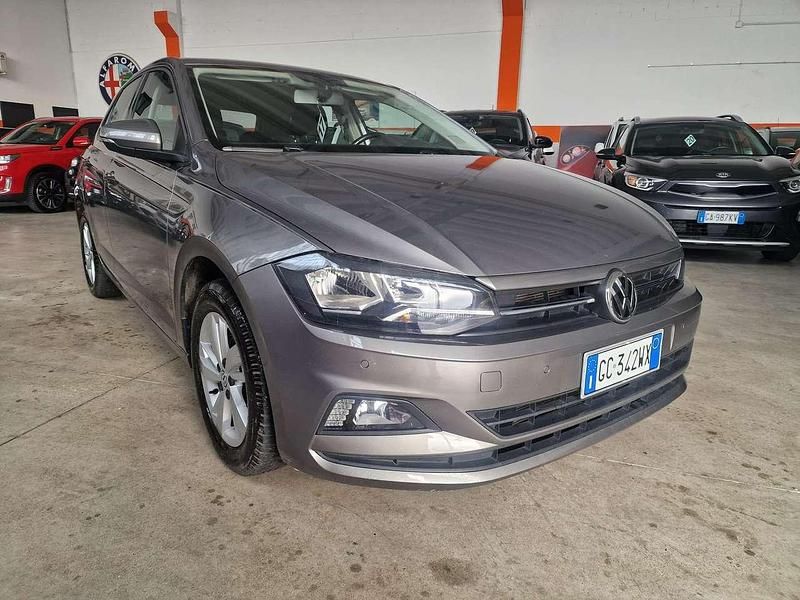 Usata VW Polo Comfortline 95 CV (69 kW) 2020 Grigio Berlina