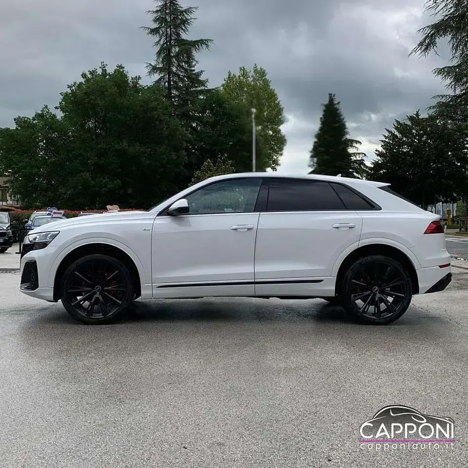 Nuova Audi Q8 S-Line 286 CV (210 kW) 2026 Bianco SUV