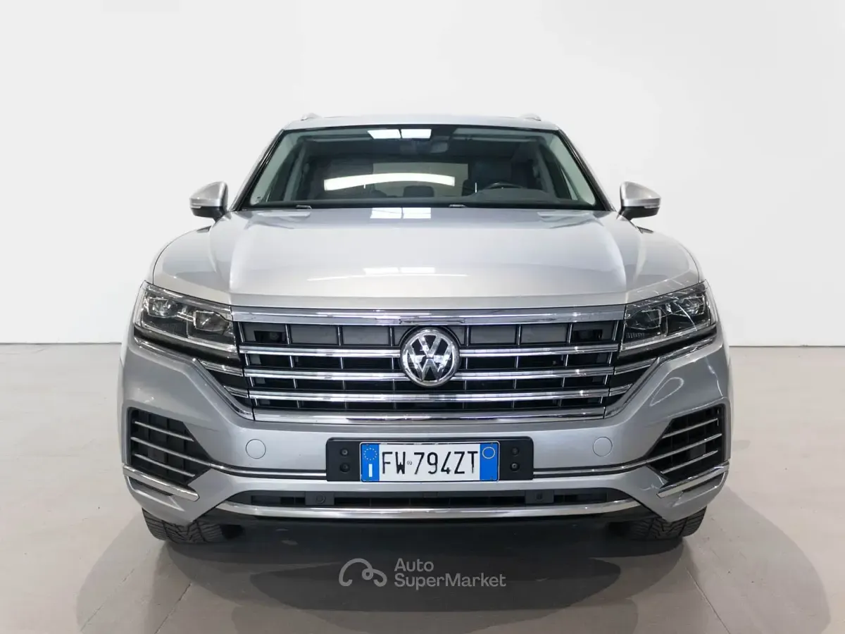 Usata VW Touareg Advance 286 CV (210 kW) 2019 Argento SUV