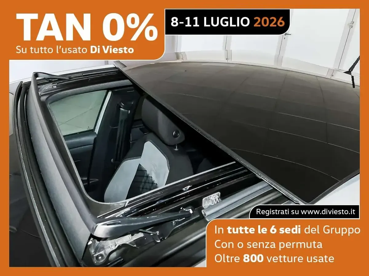 Usata VW Taigo R-line 150 CV (110 kW) 2023 Reflex silver metallizzato ner SUV